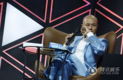 娱乐失控,揭秘娱乐圈背后的疯狂与失控现象